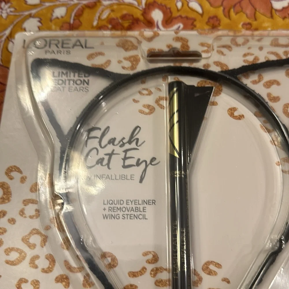 Loreal Flash Cat Eye Liquid Eyeliner with Stencil & Cat Ears Headband Two Kits